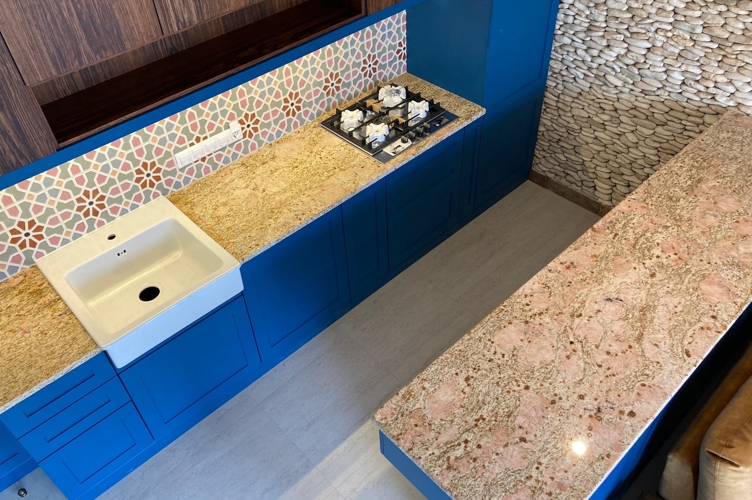 Описание изображения